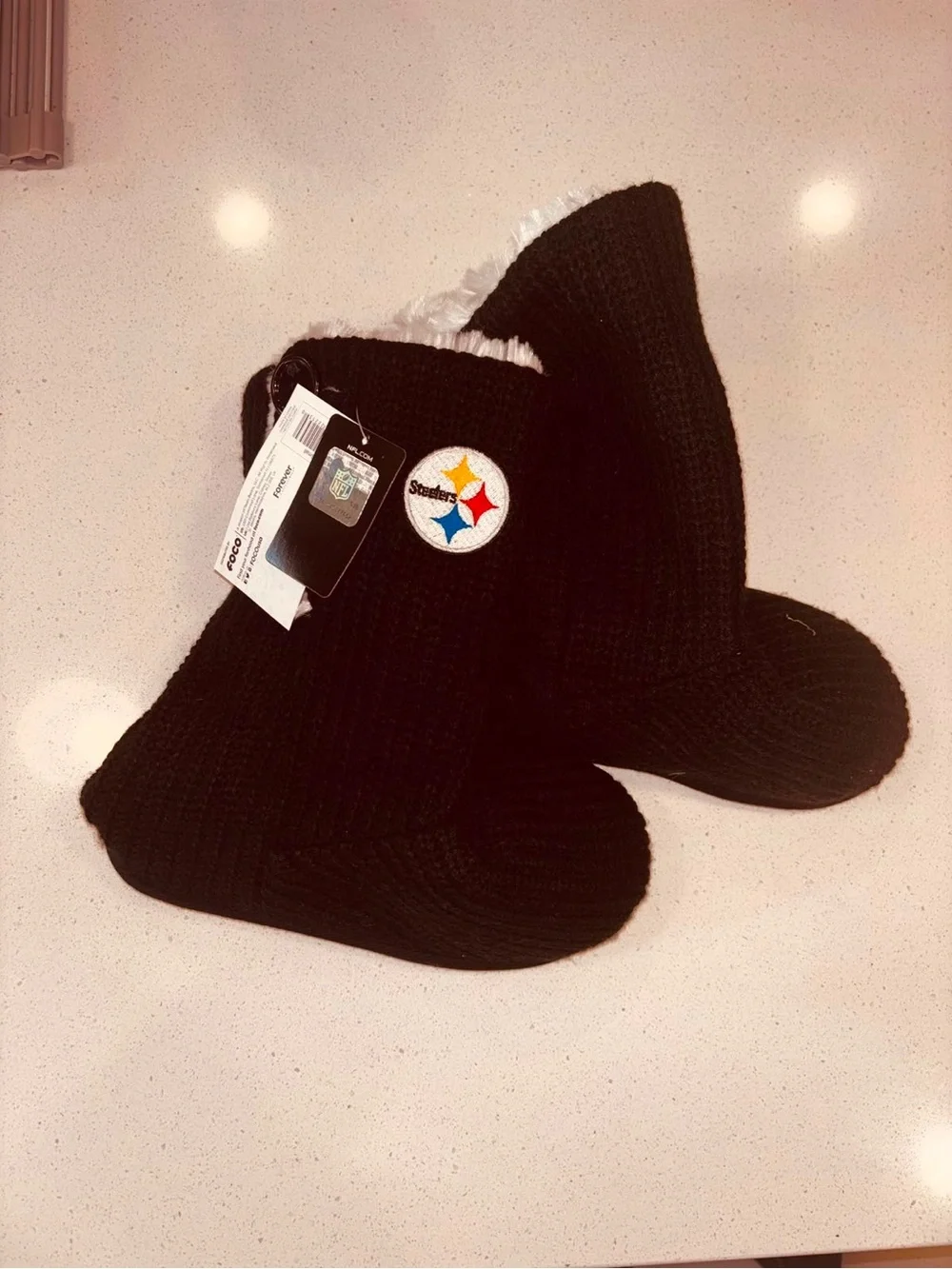 NWT Pittsburgh Steelers FOCO Knit Button Boot Slippers Small NFL Fan Gear #A131